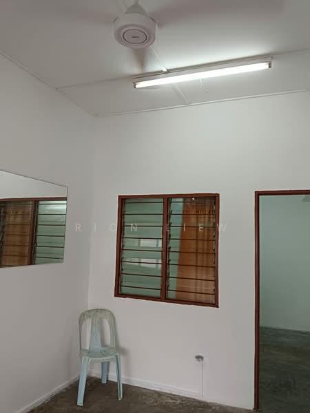 Taman Orkid Desa - 4