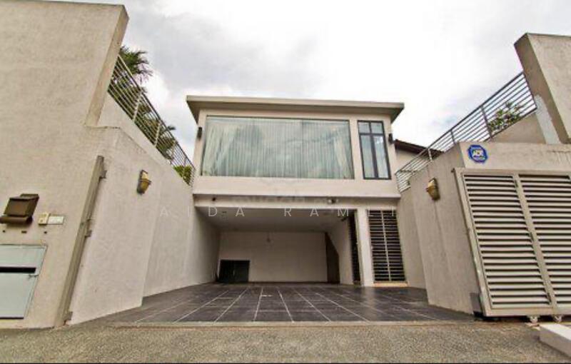 Bungalow Taman Hillview Ampang - 2