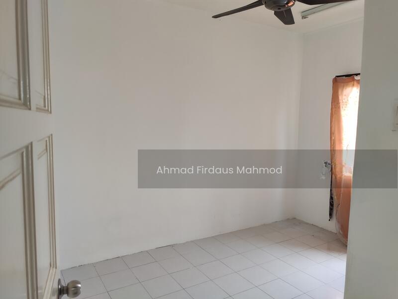 Pangsapuri Mawar Sari - 5