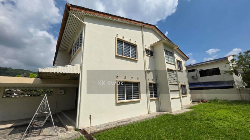 Island Park Double Storey Semi Detached Home - 4