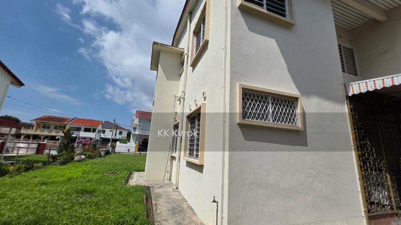 Island Park Double Storey Semi Detached Home - 5