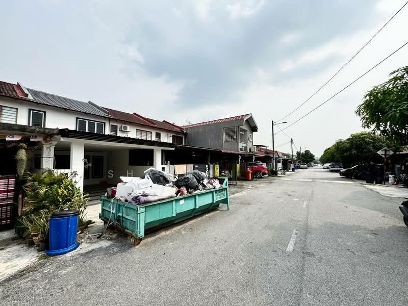 Taman Kantan Permai - 4