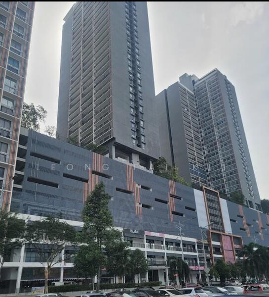 Emporis Kota Damansara - 1
