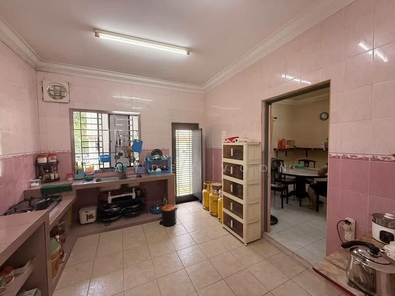 Bukit Indah Double Storey Endlot - 2