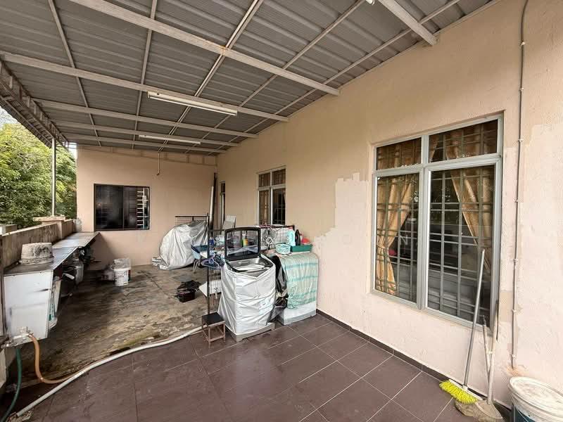 Bukit Indah Double Storey Endlot - 4