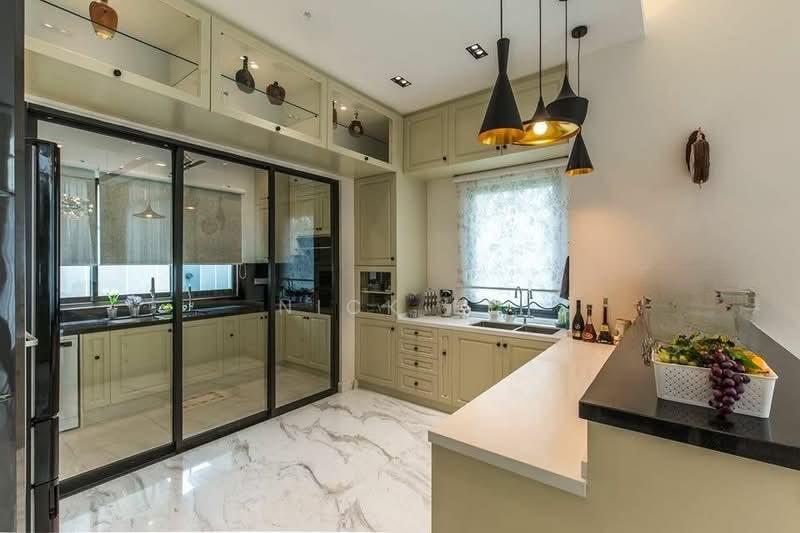 Monthly 2000 Full loan 22 feet extra land Corner Unit Double Storey Landed,Sepang - 3