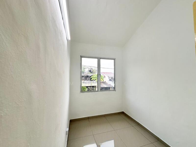 Rawang Perdana 1 - 4