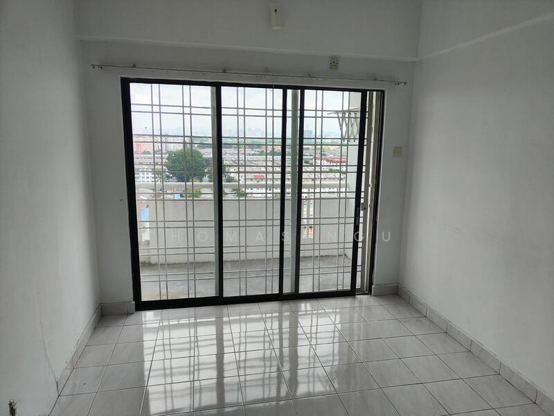 Vista Millennium Condominium - 1