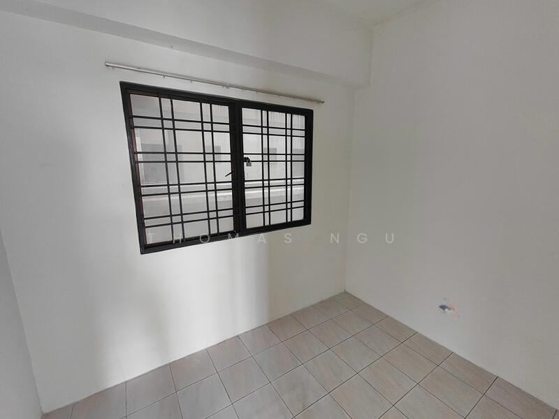 Vista Millennium Condominium - 4