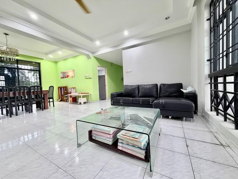 Mewah View Luxurious Apartments - 3