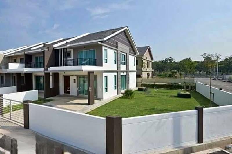 Big Corner Lot Nilai Impian | Below Market Price - 1