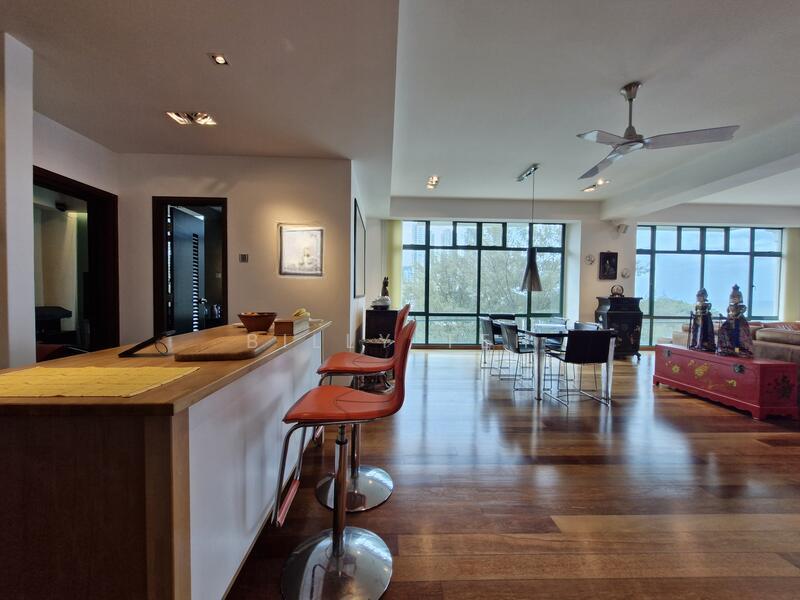 Sri Golden Bay Condominium - 1