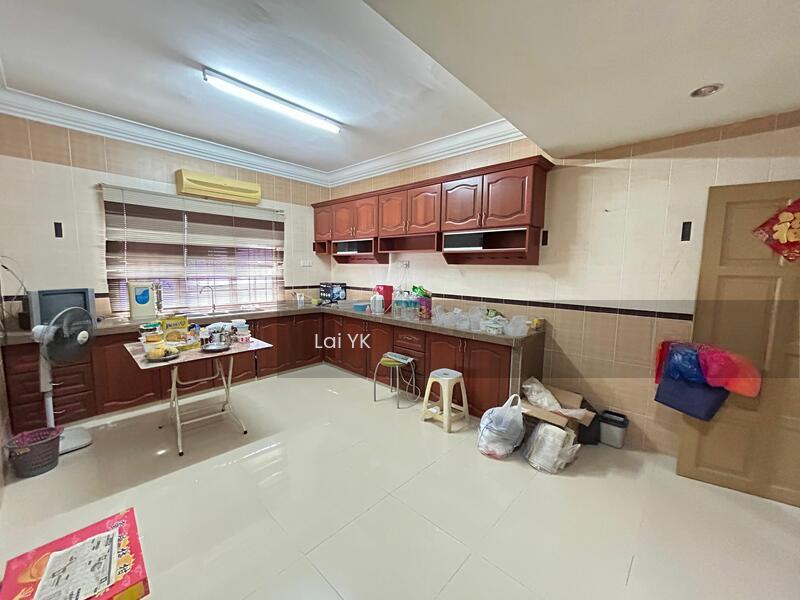 Semi-Detached House at Usj 5 - 4