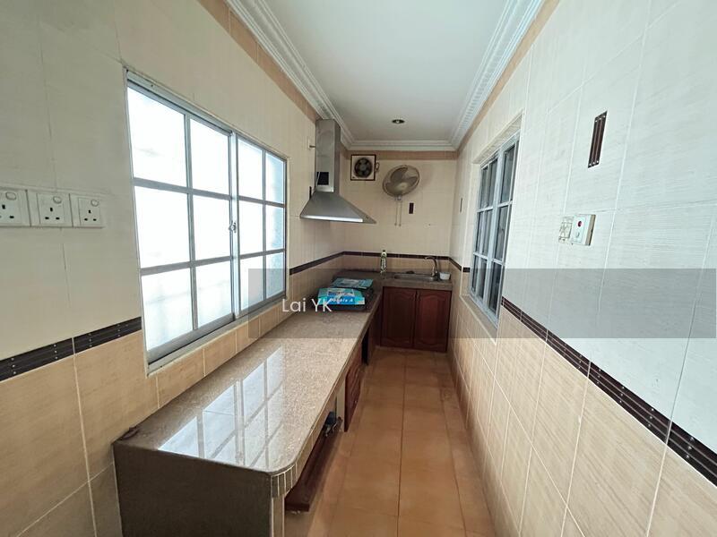 Semi-Detached House at Usj 5 - 5