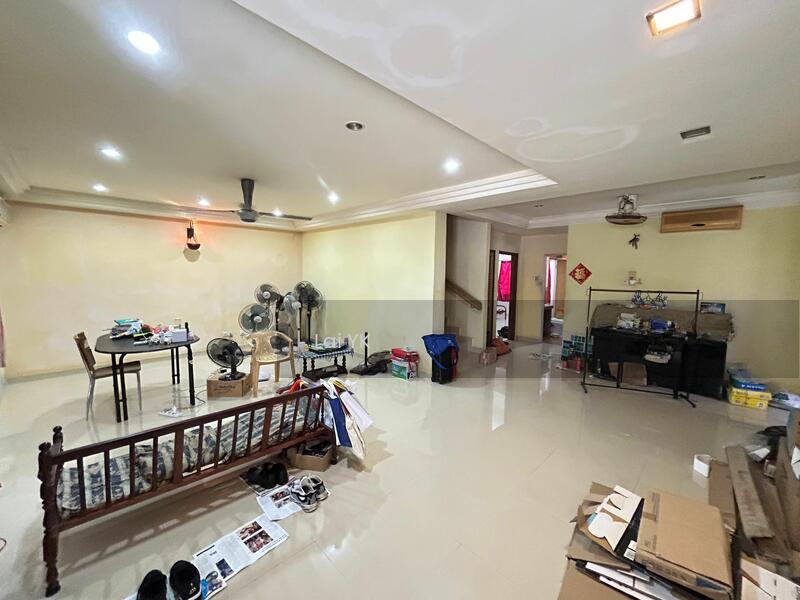 Semi-Detached House at Usj 5 - 2