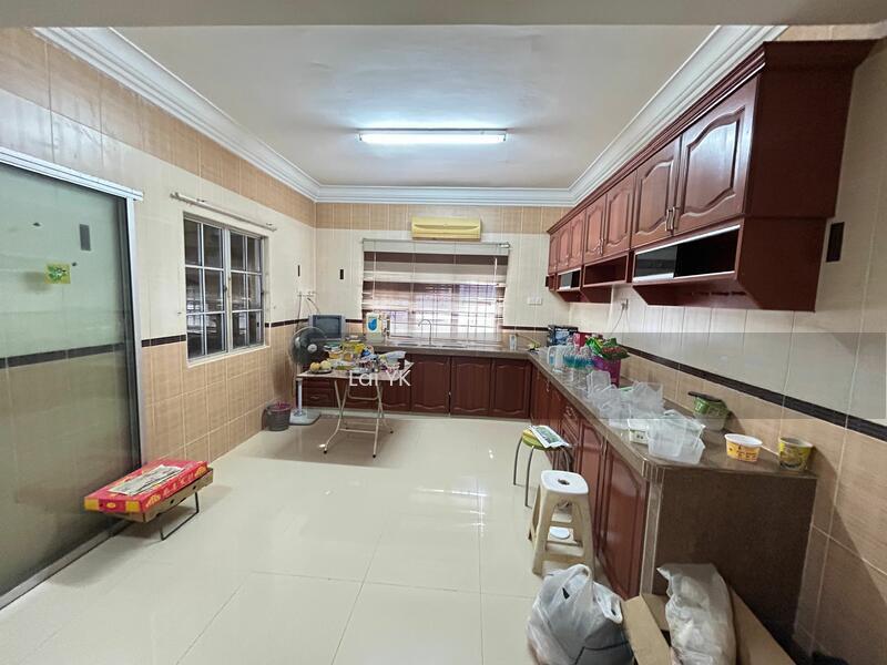 Semi-Detached House at Usj 5 - 3