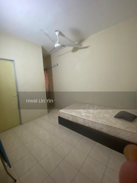 Semi-D house at Taman Sutera Prima - 3