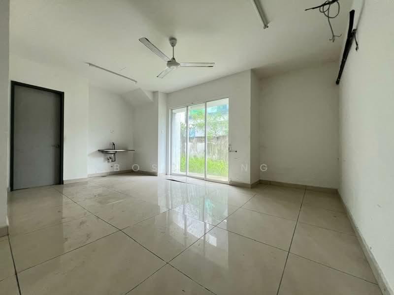 Phase 12A @ Precinct 12 Desa Tebrau - 3