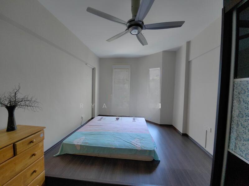 Gold Coast Resort Condominium - 4