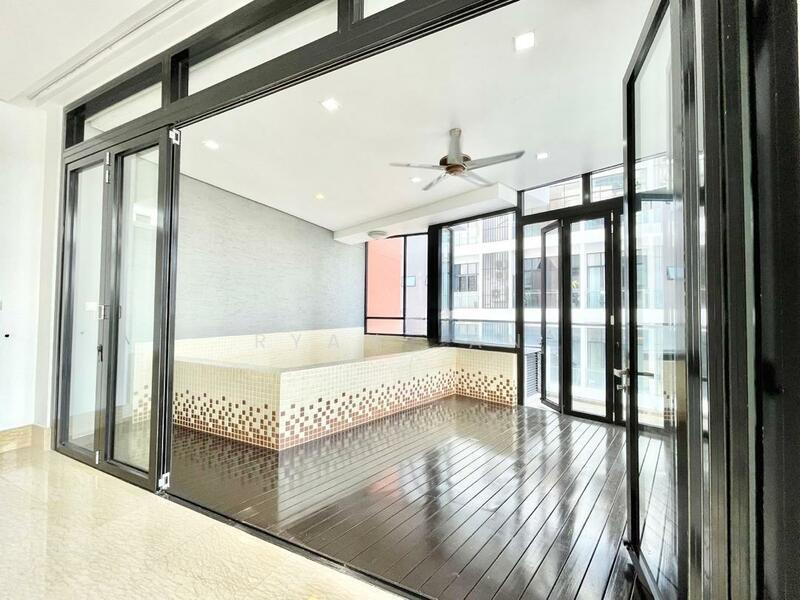 Gallery @ U-Thant - 5