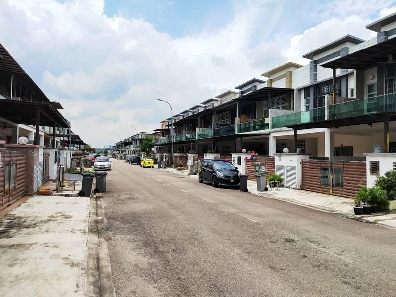 LA Garden ( JP Perdana ) - 2