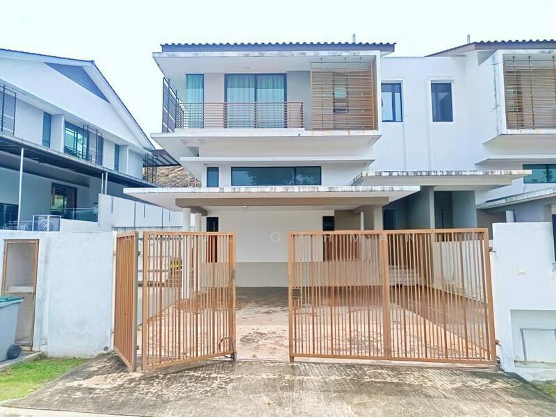 Taman Bukit Sarimban Sikamat - 1