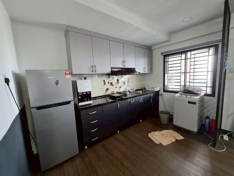 The Embassy (Bangunan Duta Impian) - 1