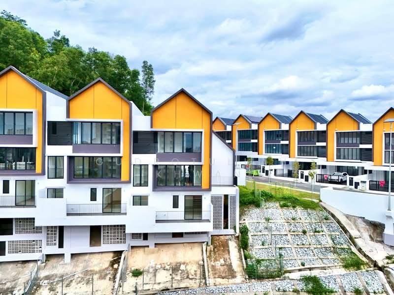 Residensi Laman Timur - 2