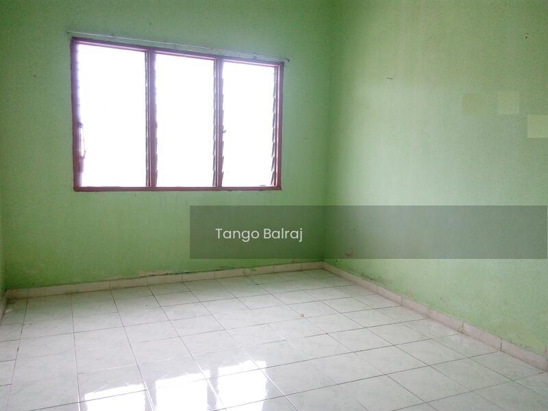 Bestari Jaya, Taman Suluh Bestari - 1