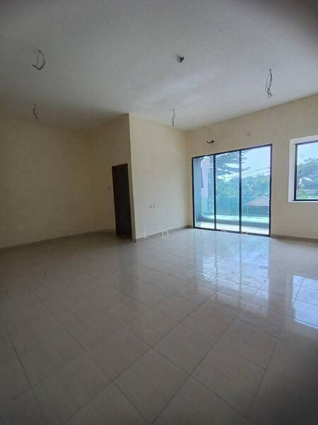 Bercham Double Storey Intermediate Corner House - 5