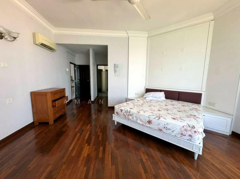 Gurney Beach Resort - 5