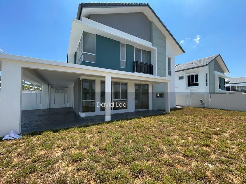 Garland 2, Kota Emerald, Rawang - 2