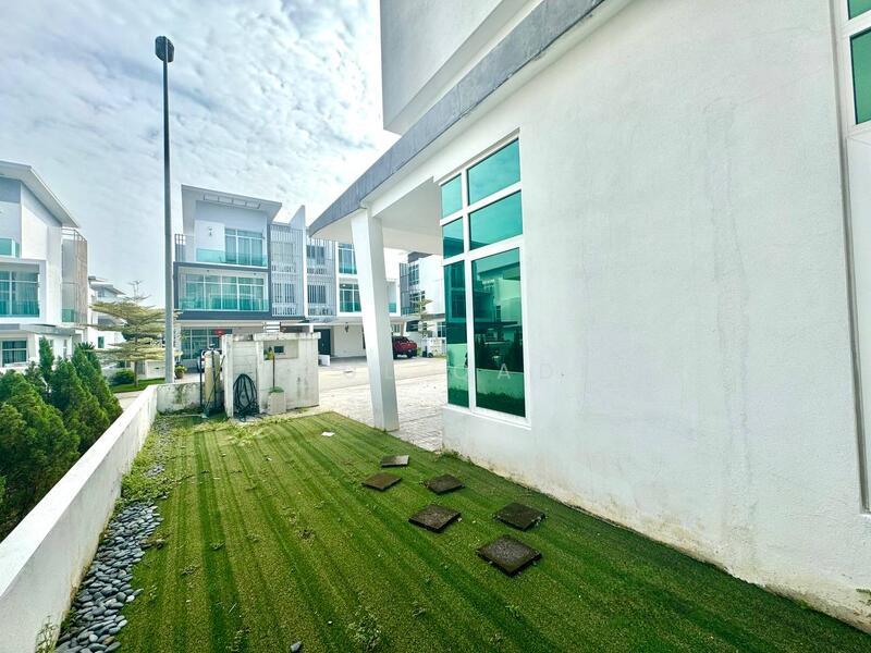 Clover @ Garden Residence - 4