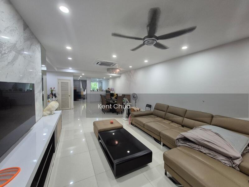 Amelia - 2