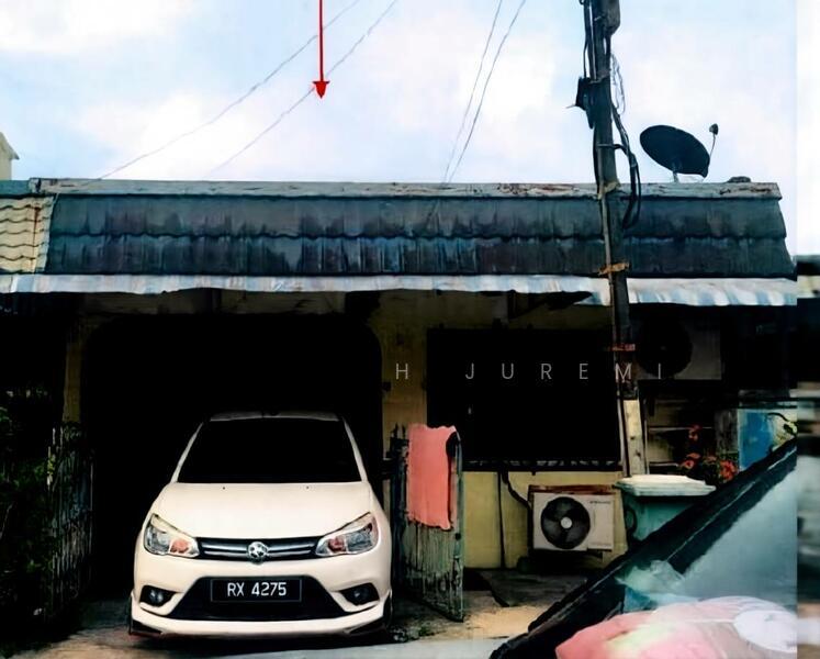 Lorong Jujur Bandar Tun Razak - 1