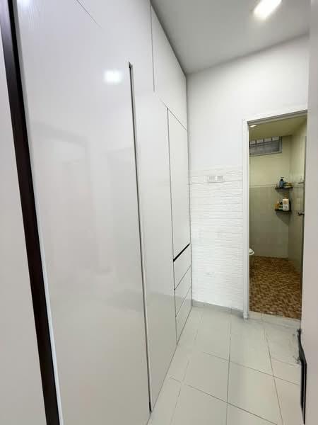 Lake View Suites - 5