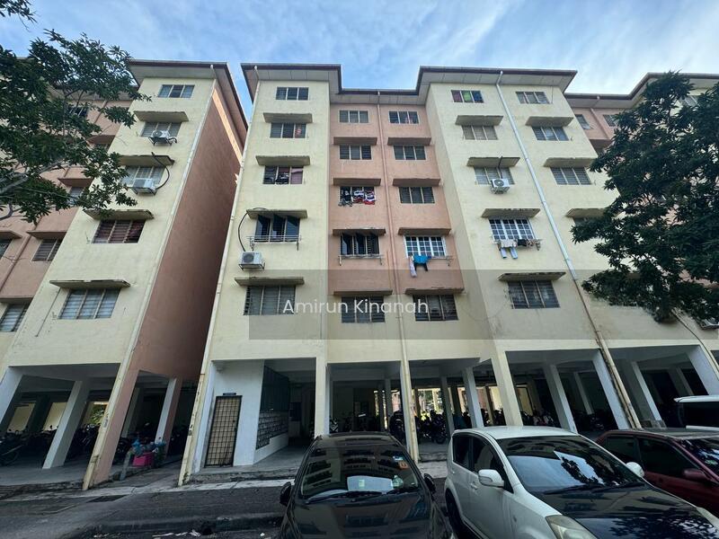 Flat PKNS Section 7 - 1