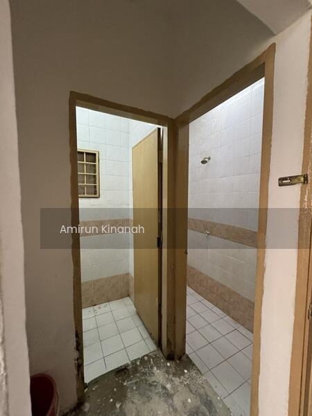 Flat PKNS Section 7 - 5