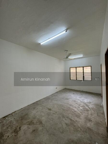 Flat PKNS Section 7 - 2