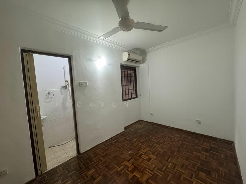 saujana apartment - 4