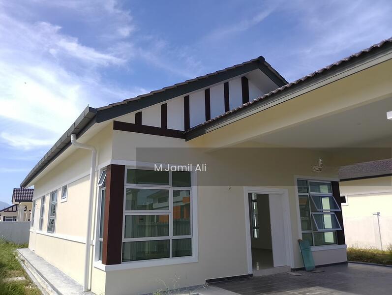 Bungalow at Tangkak - 2