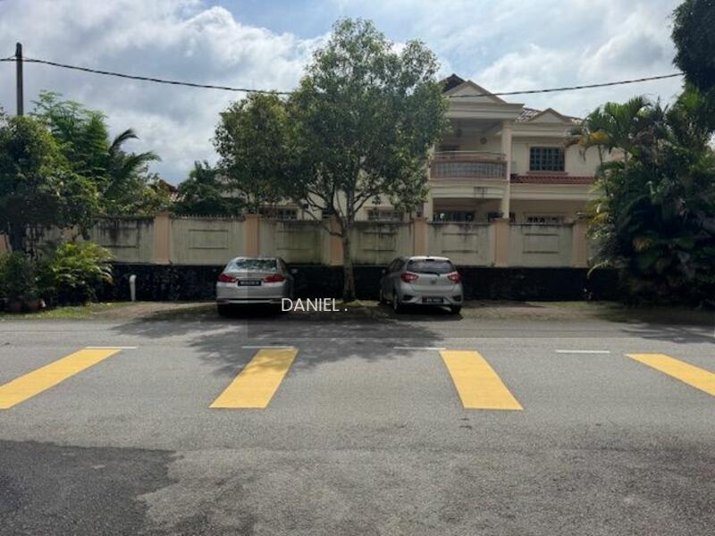 Semi-Detached House at Ukay Perdana - 4
