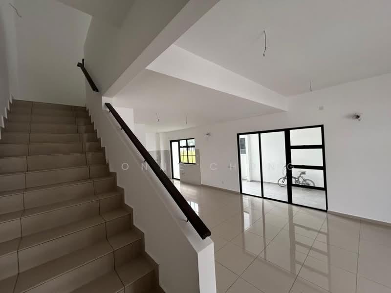 RESIDENSI BOTANI 2 - 5