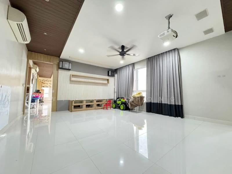 Central Park condominium - 1