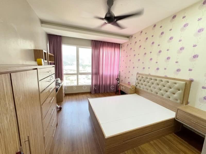 Central Park condominium - 5