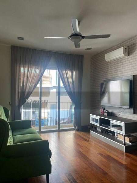 Semi-D house at Taman Nusa Tropika - 4