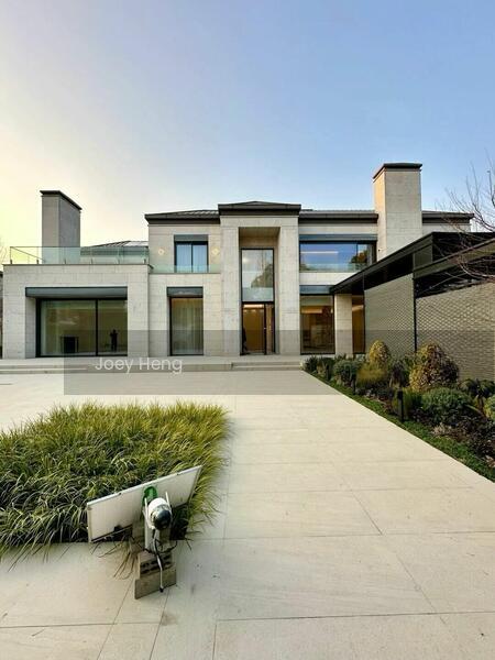 Sendayan Bungalow 800K luxury living, last units! - 1