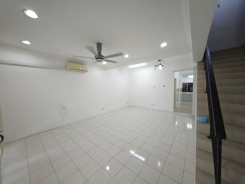 Taman Puncak Jalil - 1