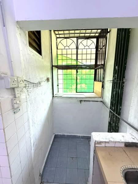 Kenari Court - 2