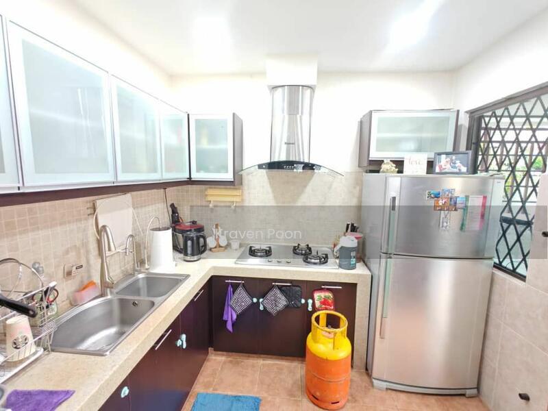 Bungalow at Seksyen 6 - 5